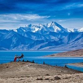 Bandiere buddiste Tso Moriri Himalaya | Viaggiare in India