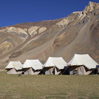 Ladakh, pernottare in camping