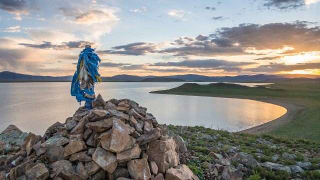 Terkhiin Tsagaan Lake | Tour Mongolia