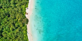 Spiaggia maldiviana | Viaggiare alle Maldive
