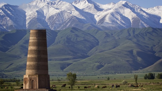 Burana | Kirghizistan Tour