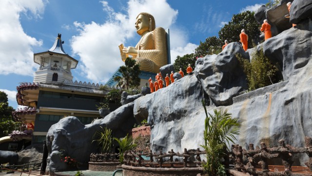 Dambulla Golden Temple | Tour Sri Lanka