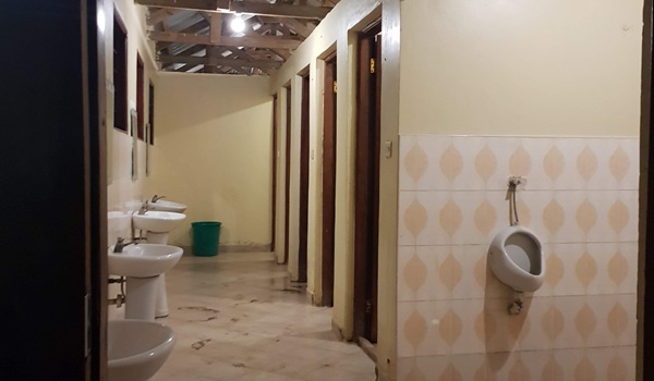 Struttura bagni camping | Safari Tanzania