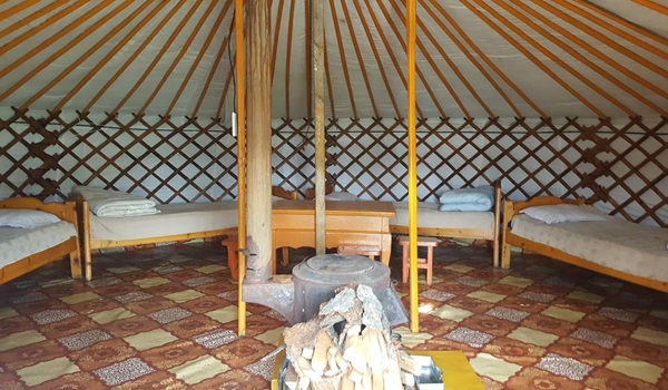 Ger, camera | Tour Mongolia