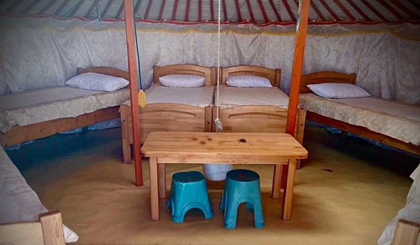 Ger, camera | Tour Mongolia