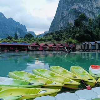 Khao Sok National Park, pernottare in case galleggianti
