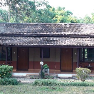 Dove dormiremo al Chitwan National Park?